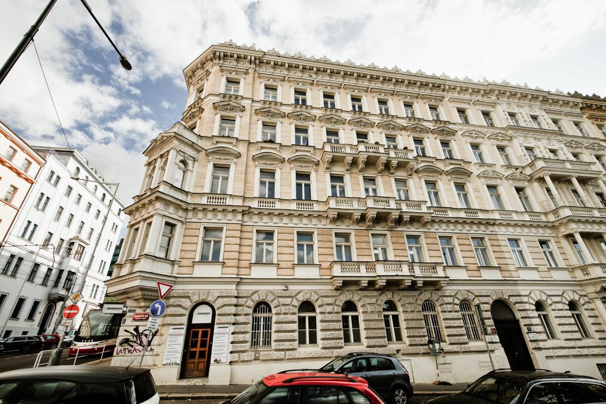 Apartment Dream Blue In Centrewenceslas Sq In Walk Prag